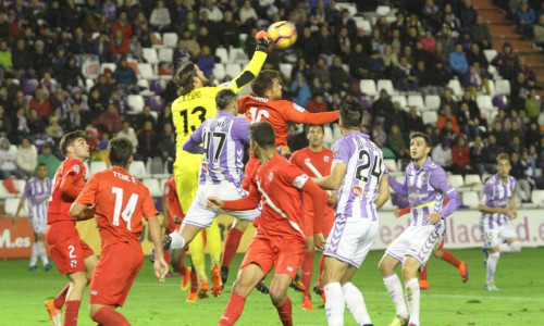 Kèo nhà cái Sevilla vs Valladolid – Soi kèo bóng đá 22h15 ngày 25/11/2018